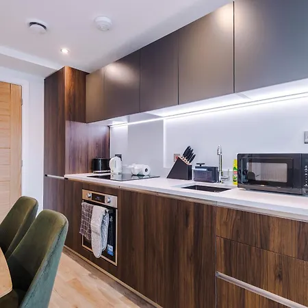 1br, Free Wi-fi, Stay, Richmond Hill *
